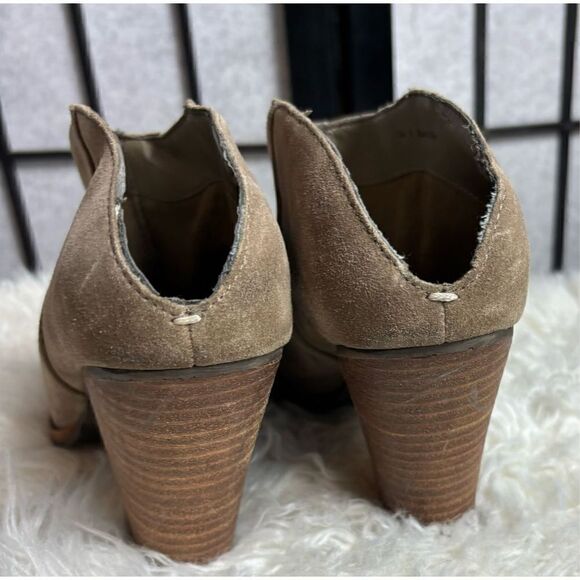 Dolce Vita Tan Suede Heeled Ankle Boots - Picture 4 of 9